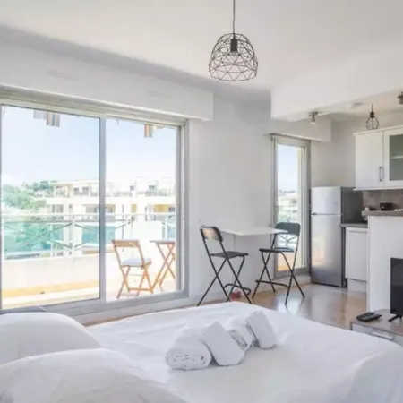 Апартаменты Hesperides Furnished *